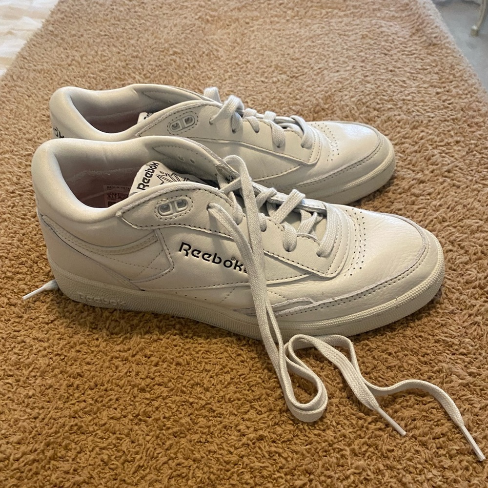 Worn once Reebok sneakers